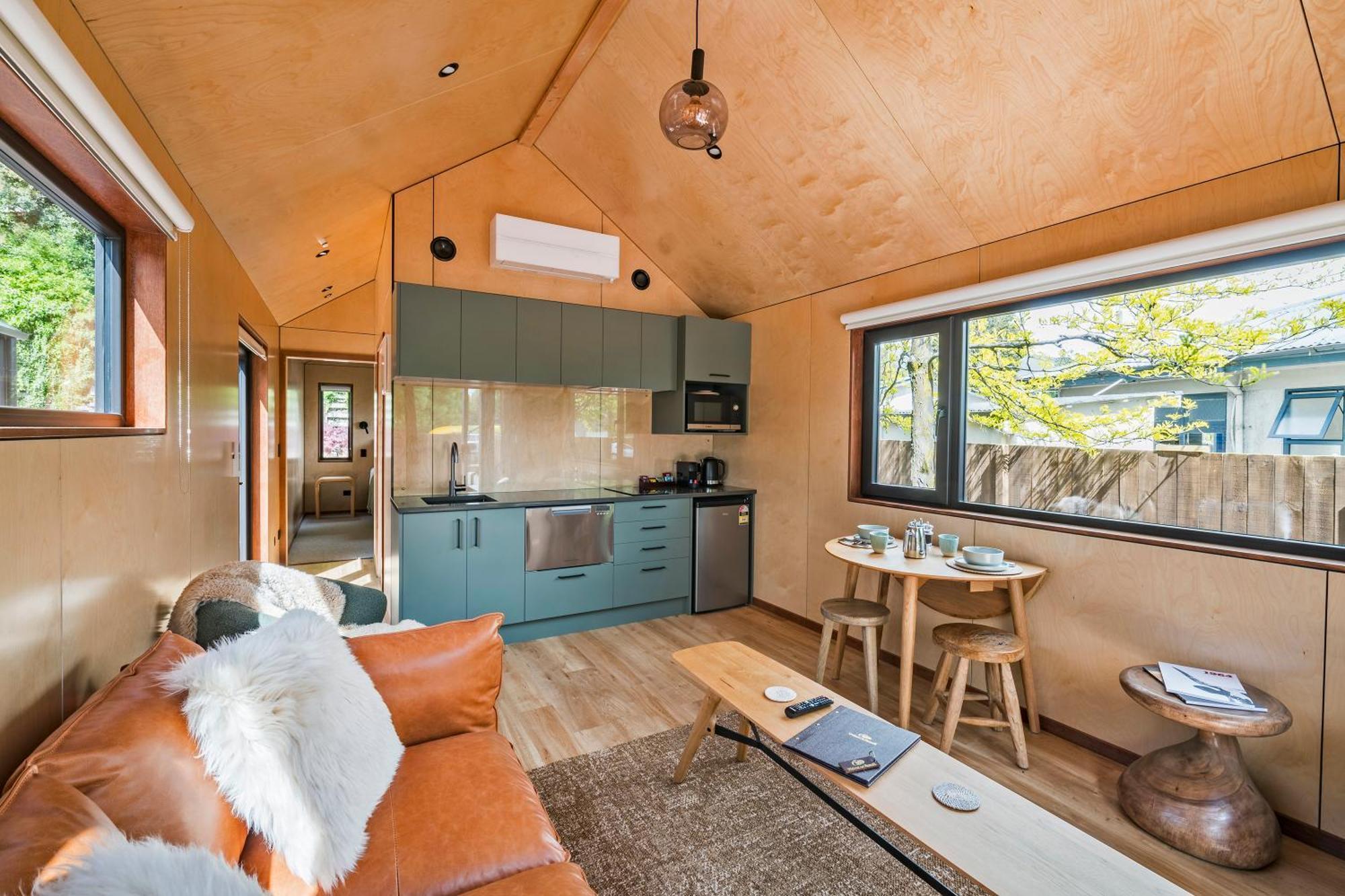 Walnut On Russell Villa วานากา ภายนอก รูปภาพ
