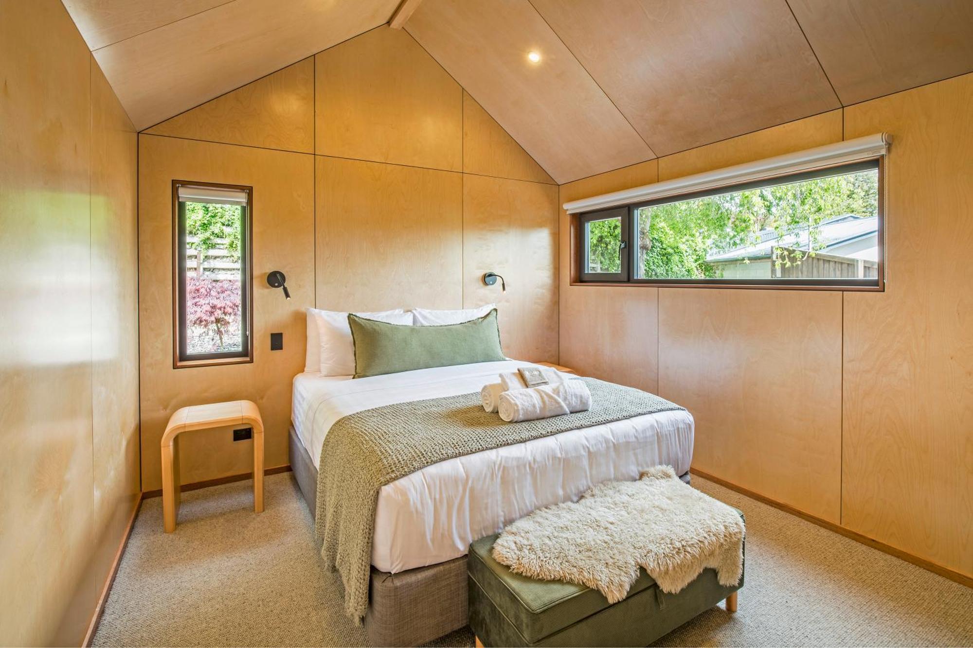 Walnut On Russell Villa วานากา ภายนอก รูปภาพ